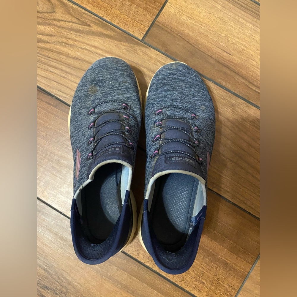 Skechers Women's Blue and Pink Sneakers